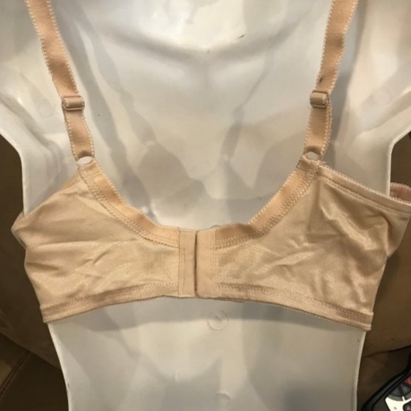 Wacoal Feather bra 85121 - Picture 3 of 4